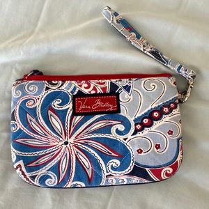 Vera Bradley wristlet￼